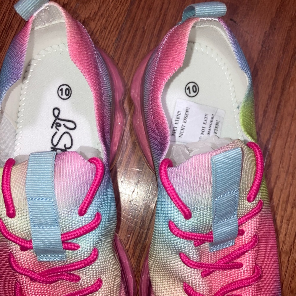 Womens shoes